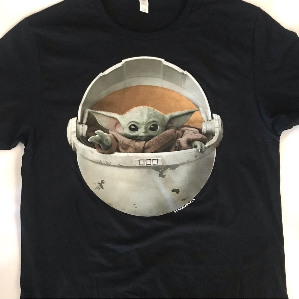 Star Wars Baby Yoda graphic T-shirt size large